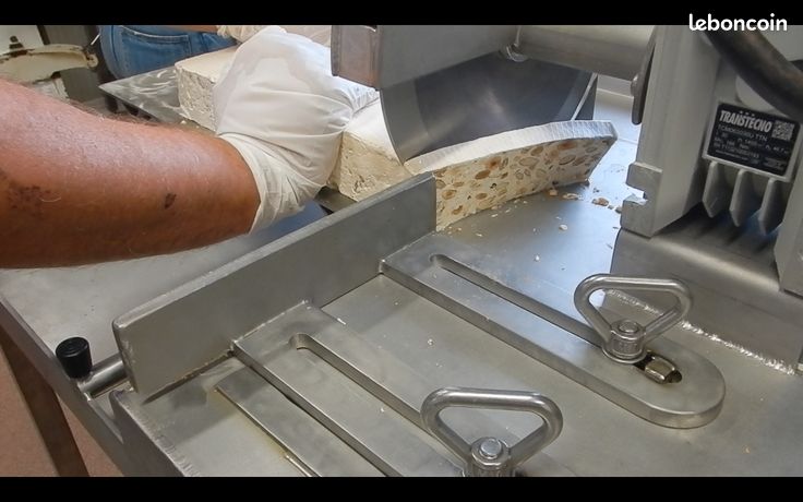 Scie à nougat
