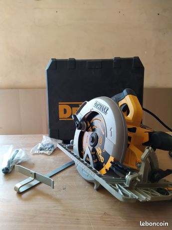 Scie circulaire Dewalt DWE576