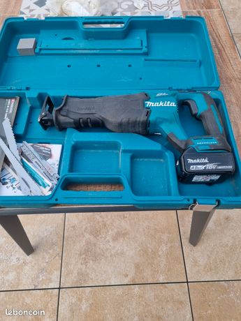 Scie sabre Makita