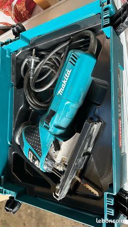 🔧 Scie sauteuse Makita 4351FCTJ ave