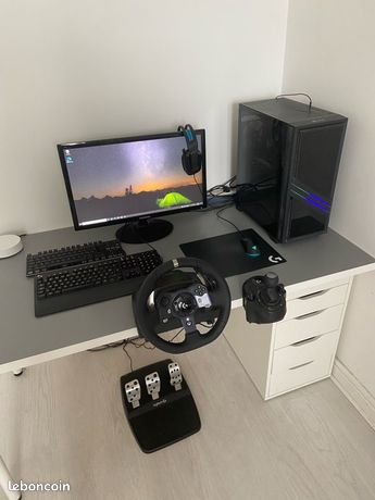 Setup PC Gaming et Prêt à Jouer / VOLANT PEDALE
