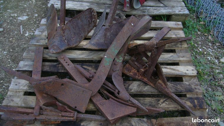 Socs outils agricoles cadres