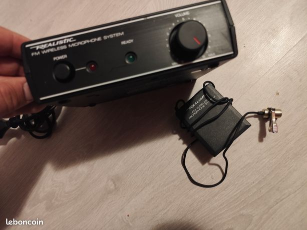 Système de microphone sans fil FM réaliste vintage 32-1221