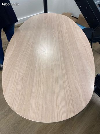 Table de réunion