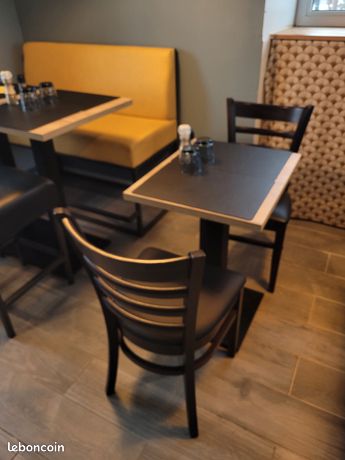Table et chaises