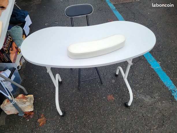 Table pliante pour onglerie