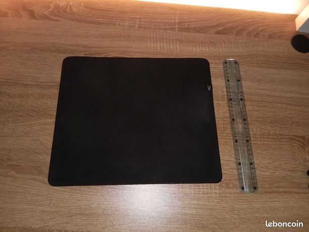Tapis de Souris Gamer HyperX Pulsefire Taille M