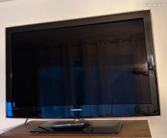 Télé Samsung 101 cm
