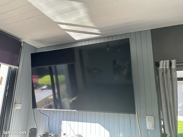 Téléviseur 190cm