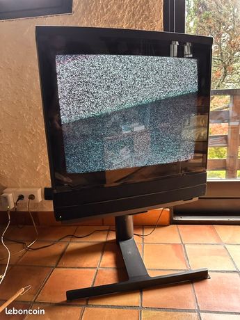 Téléviseur vintage cathodique Bang-Olufsen Beovision MX7000 & support