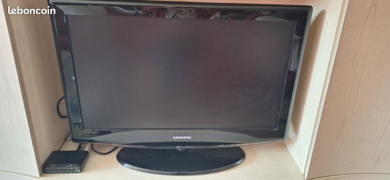 TELEVISION TV 80 CM / SAMSUNG