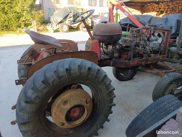 Tracteur agricole