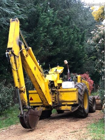 Tractopelle JD 400