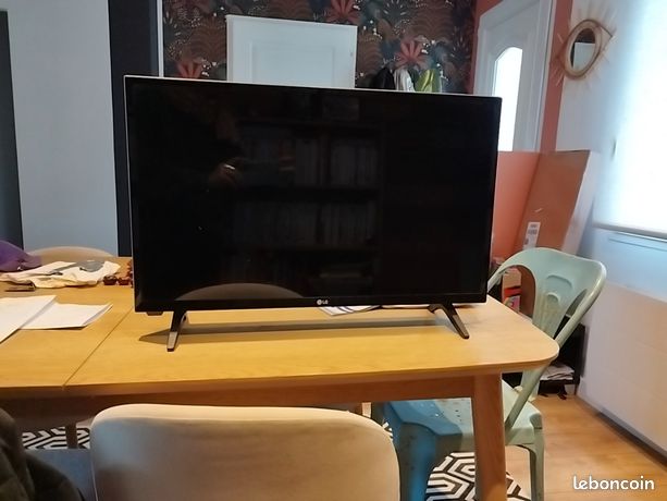 TV LG 70cm