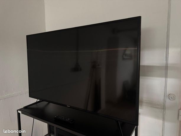 TV Samsung UE48JU6000 l'entrée de gamme Ultra HD