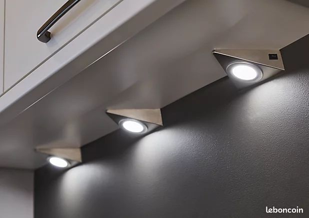 Spots leds pour cuisine/dressing