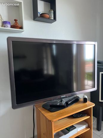 Urgent tv philips 46pfl7605h / 12 ambilight
