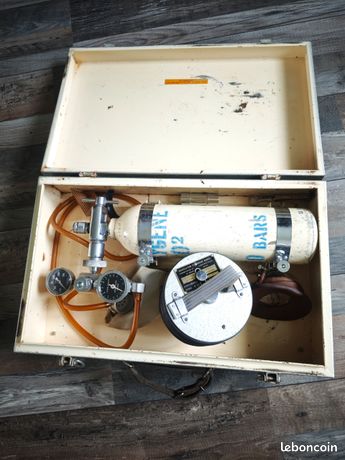 Valise oxygene ancienne