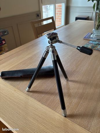 Vend pied d appareil photo