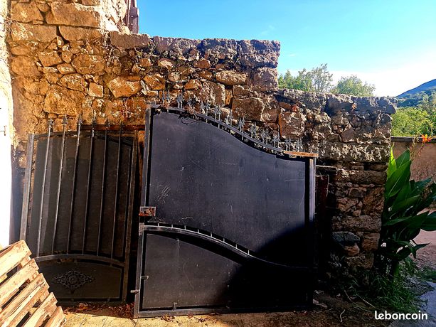 Vends Portail Fer Forgé