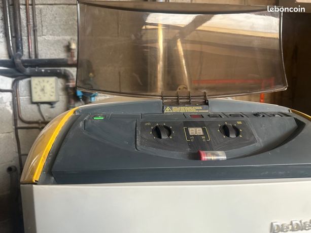 Vente de chaudière de dietrich au fioul avec touts c’est accessoires