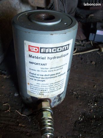 Verin creux facom