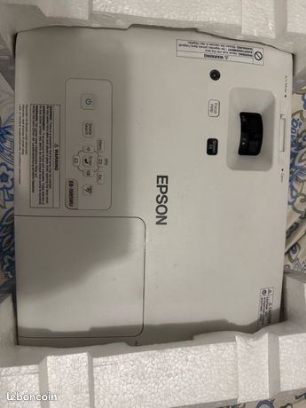 Video projecteur EB-1985WU - 250 euros