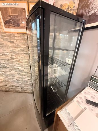 Vitrine positive