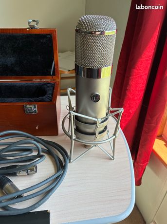 Warm Audio WA-87