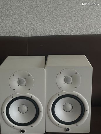Yamaha hs5